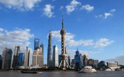 东方明珠下的上海,璀璨魅力尽收眼底